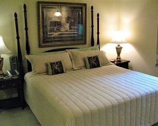 Beautiful -Tall Finial Mahogany King Bed