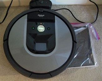 iRobot Roomba Vacuum new condition