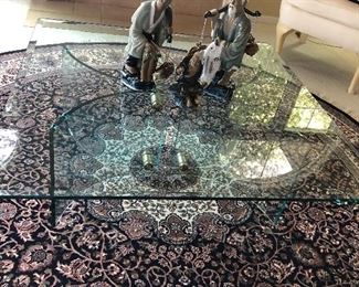 AREA RUGS,
8' Diameter