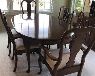 PENNSYLVANIA HOUSE DINING ROOM TABLE, CHINA CABINET AND BUFFET