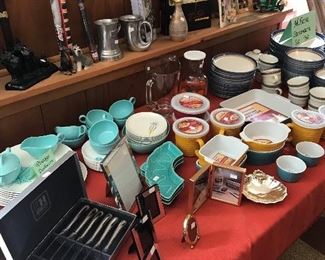 Large variety of bakeware and stoneware
