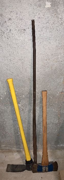 Item 261:  Lot of Pickaxes and pry bar: $20  