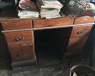 . . . this desk has potential
