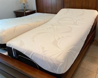 $1500 Tempu pedic king size Adjustable Serta mattress  adjustable feet and head ( 2 twin so indépendant ) includes the dresser and two night chests - almost new very clean. Mattress protector included 