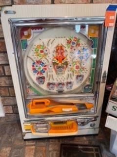 $200 Patchinko Sanyo machine all pieces there 
