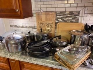 Lots of kitchenware