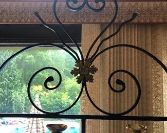 Detail of find bakers rack