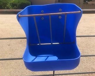 Horse Feeder