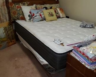 Full size bed, mattress 2018.  