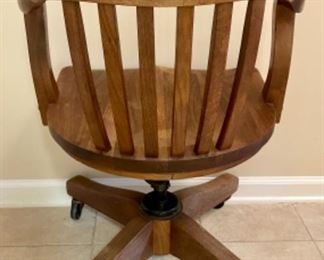$125- Antique Old Wood P. Derby & CO USA Industrial Office Swivel Chair. 33”H x 23”W x 19”D x Seat 18”H