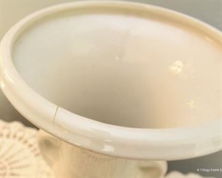 Large ceramic Urn $22
manufacturing defect crack in lip. 13" tall, 8.5" wide