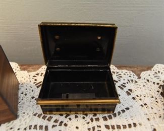 Mini Metal Cash Box $40
Made in England (no key). 4" x 2.5" x 2. Complete with bale on top