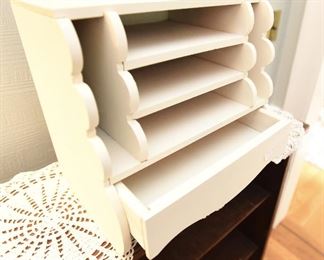 White wood cute desk organizer with drawer $18
12" x 9" x 11.5"