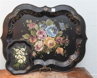 Small Tole Painted Tray with Dasiys SOLD
Large Tole Painted Tray with Flowers $20
Approximately 24" x 14"