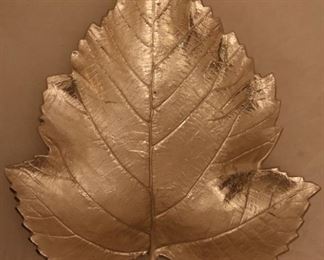 Lot# 2243 - Metal Leaf Serving Tray