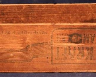 Lot# 2415 - Kraft American Wood Box