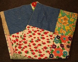 Lot# 2434 - Vintage Hand Made Quilt