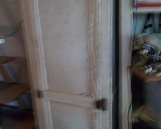 Shabby cabinet/ possibly Hoosier 