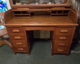Ladies antique roll top desk