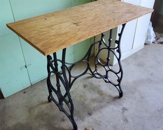 Vtg Cast Iron Table