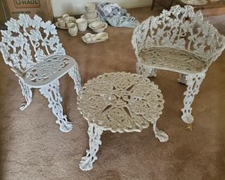 Vtg Cast Iron Yard Furniture