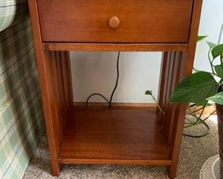 accent table