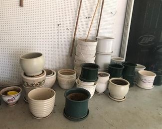 Porcelain & clay pots