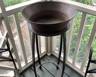 Beverage stand/planter