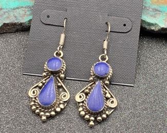 Silver and brass earrings from Tibet with lapis