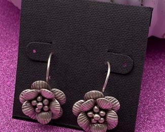 Fine silver floral earrings from Thailand