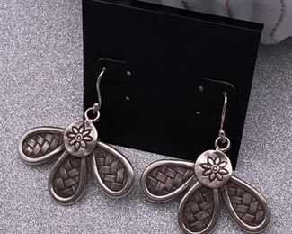 Fine silver woven texture petal earrings from Thailand