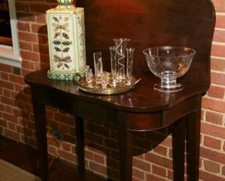 TILT TOP GAME TABLE - MAHOGANY