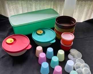 HALF OFF !  $10.00 now, was  $20.00......Tupperware Lot (A98)