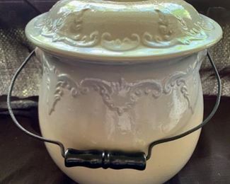 REDUCED!  $40.00 now, was $60.00.......Nice Antique Large Heavy Chamber Pot Covered Kettle, 11" tall, much larger than picture appears (A80)