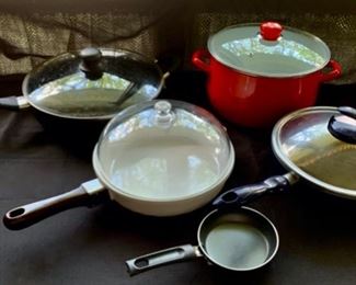 HALF OFF !  $4.00 now, was $20.00......Pots and Pans Lot (A74)