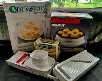 HALF OFF !  $4.00 now, was $16.00......Microwave Cookers, Donut Maker and more (A48)