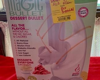 HALF OFF !  $8.00 now, was $16.00......Magic Bullet Dessert Bullet New in Damaged Box (A123)