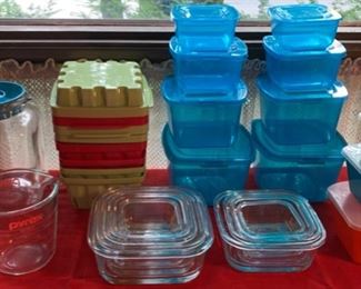 HALF OFF !  $4.00 now, was $14.00......Kitchen Glassware and Storage Containers(A105)