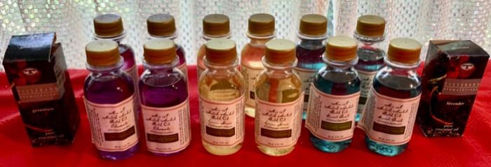 HALF OFF !  $10.00 now, was $20.00........14 New Oils (A131)