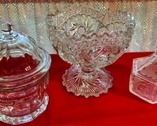 CLEARANCE!  $4.00 now, was $25.00......Vintage Glassware, Bowl 8" tall (A141)
