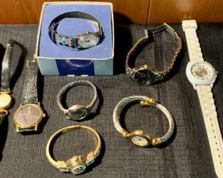 CLEARANCE!  $4.00 now, was $20.00.........Watches (A282)