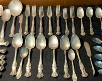 REDUCED!  $18.75 now, was $25.00.......Plated Vintage Flatware (A254)