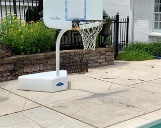 $100 - Poolahoops poolside basketball hoop - Measures 42" x 66" x 70"