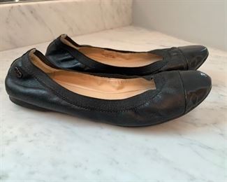 $40 - DESIGNER Cole Haan Black Leather Ballet Flats with Patent Leather Toe - Size 9.5