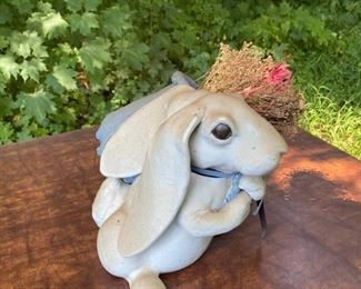 rabbit planter