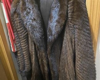 Real fur coat -- Beaver???