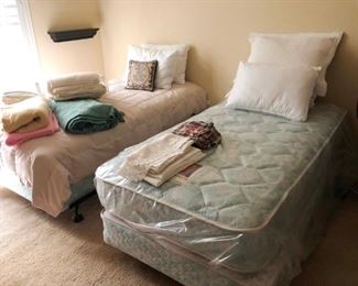 New twin mattresses and box springs sets