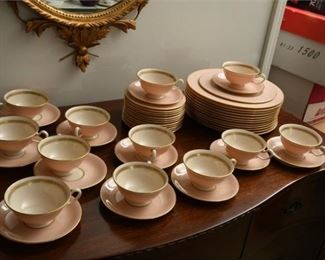 64. Lenox CARIBBEE X444 China Set