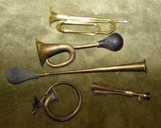 122. Group Lot Of Horns