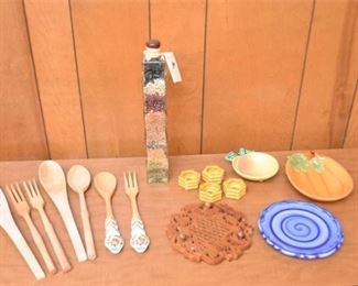 147. Group Lot Of Kitchen Utensils